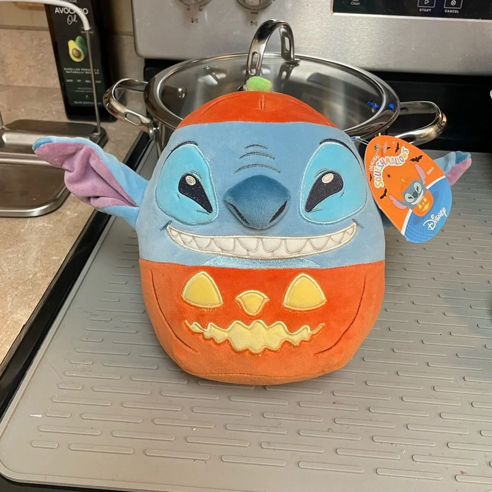 Squishmallows Disney Stitch In Pumpkin 8 inch, NWT